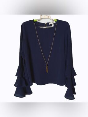 Meraki Navy Blouse Women’s M Tiered Ruffle Bell Sleeve Top With Necklace NWOT